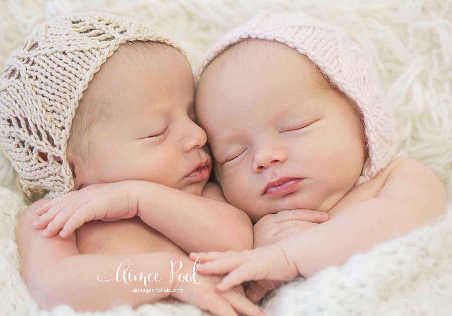 Newborn Twin Photos Session | Aimee Pool Photography